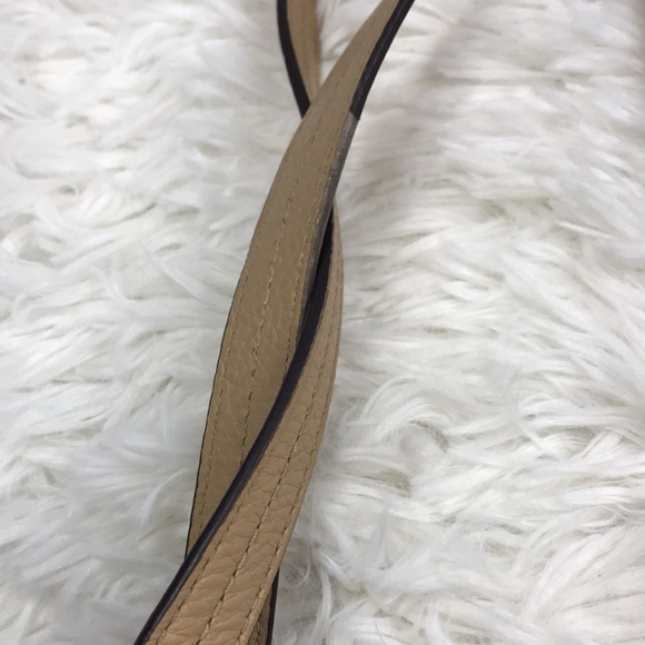 Michael Kors Junie Leather Tote - Picture 4 of 16